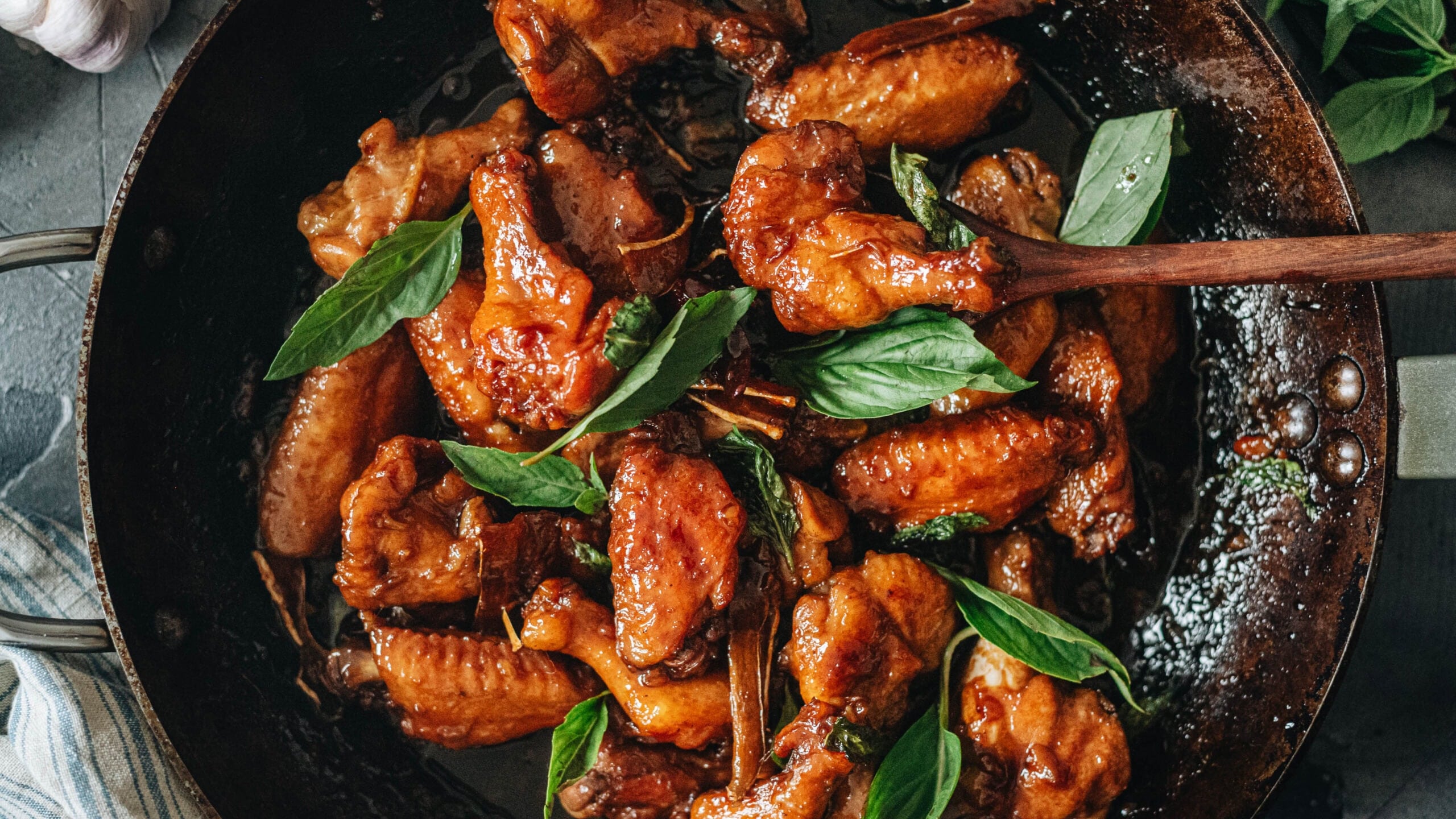 Three Cup Chicken (三杯鸡) - Omnivore's Cookbook