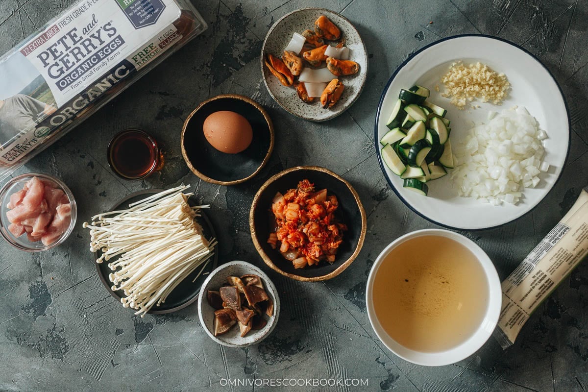 Ingredients for making Korean soft tofu stew