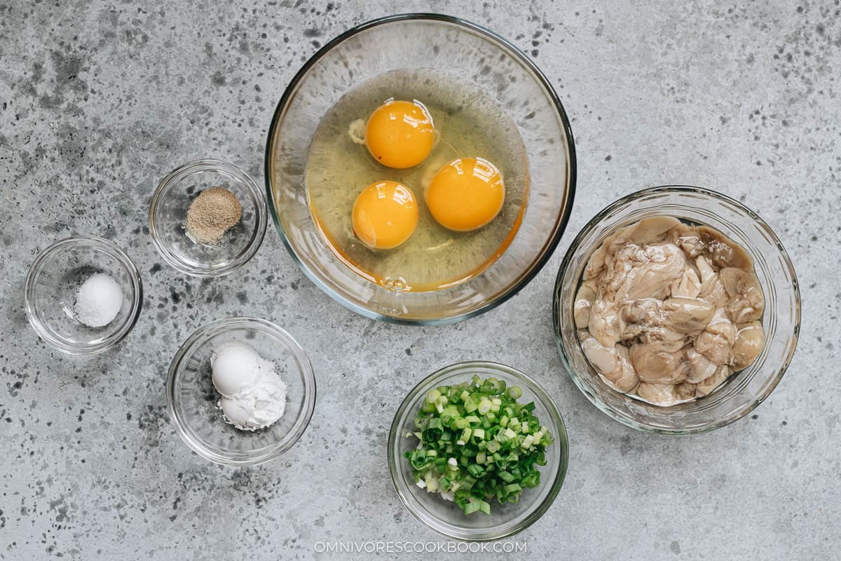 Ingredients for making oyster omelet with sauce