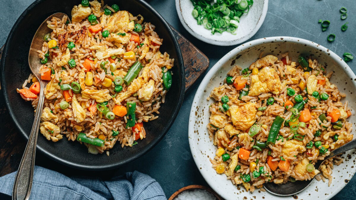 Vegetable Fried Rice (蔬菜炒饭) serve in two plates