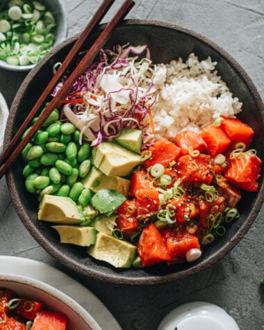 Salmon poke bowl