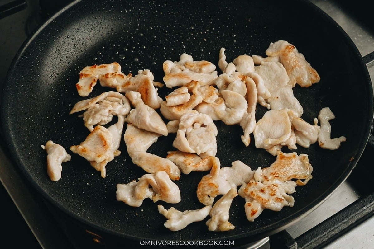 searing the chicken