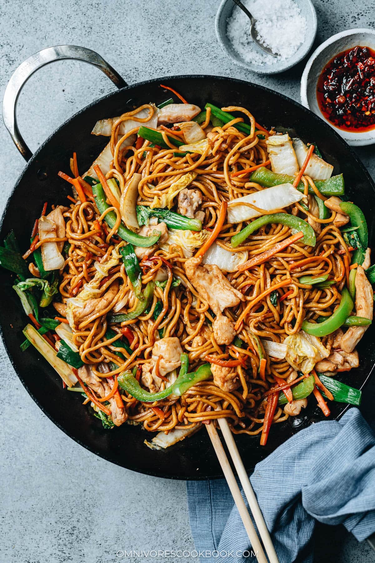Chicken lo mein in a pan
