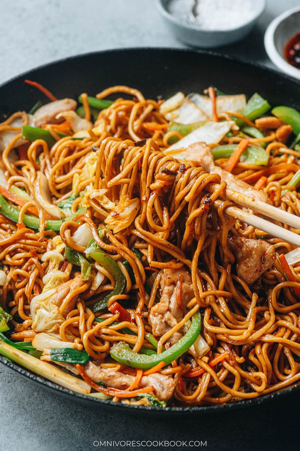 Chicken Lo Mein with peppers, napa cabbage and carrots