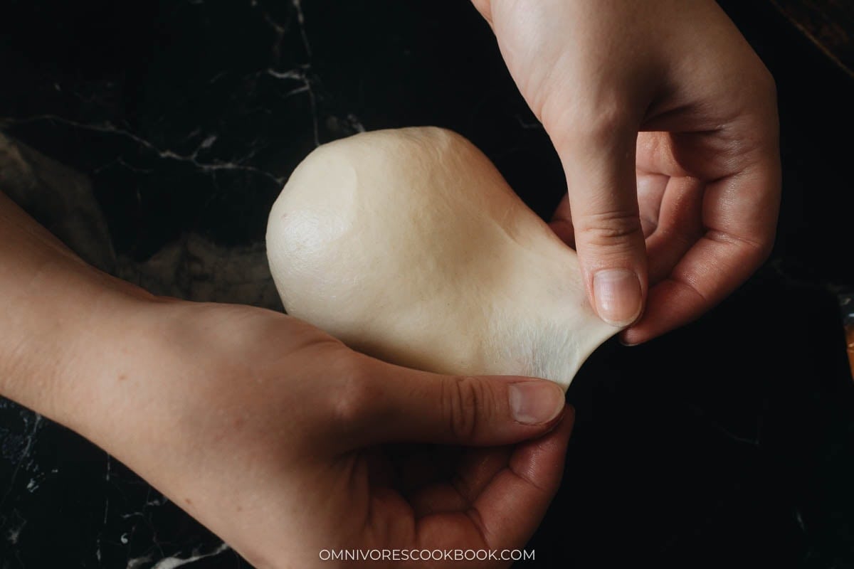 Stretching smooth water dough