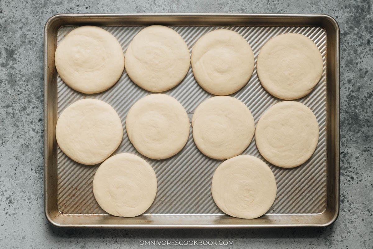dough balls on the tray