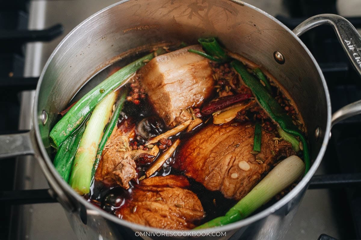 Braising the pork