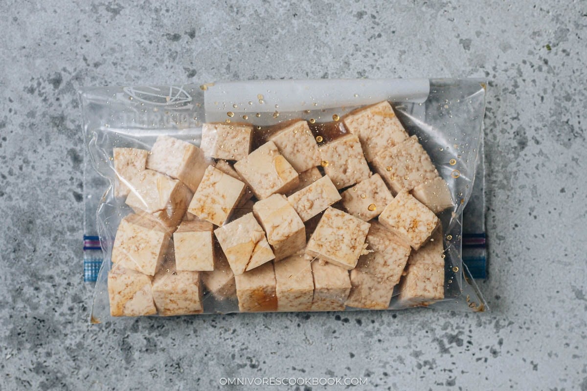 Marinating the tofu