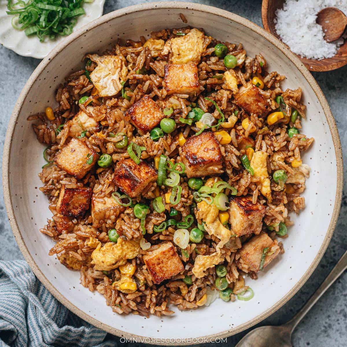 توفو بريز مقلي (豆腐饭)