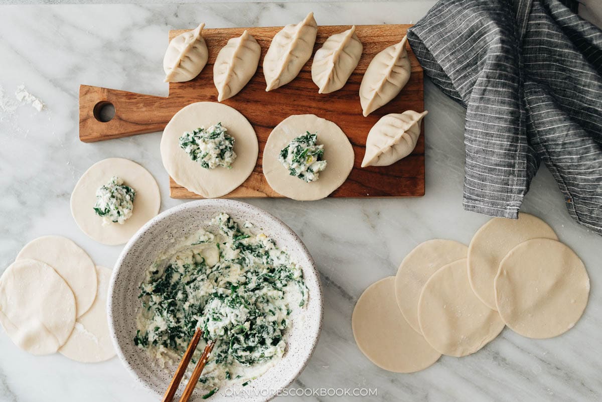 filling the dough