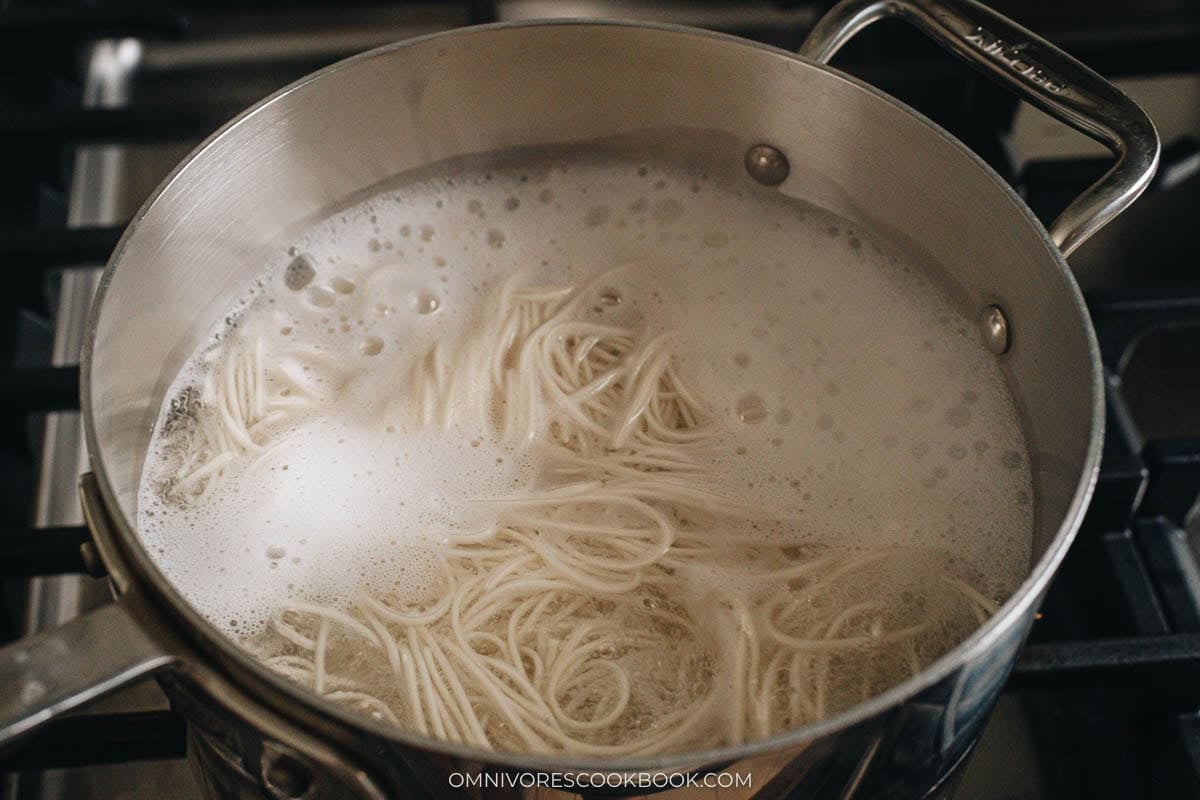 boiling noodles