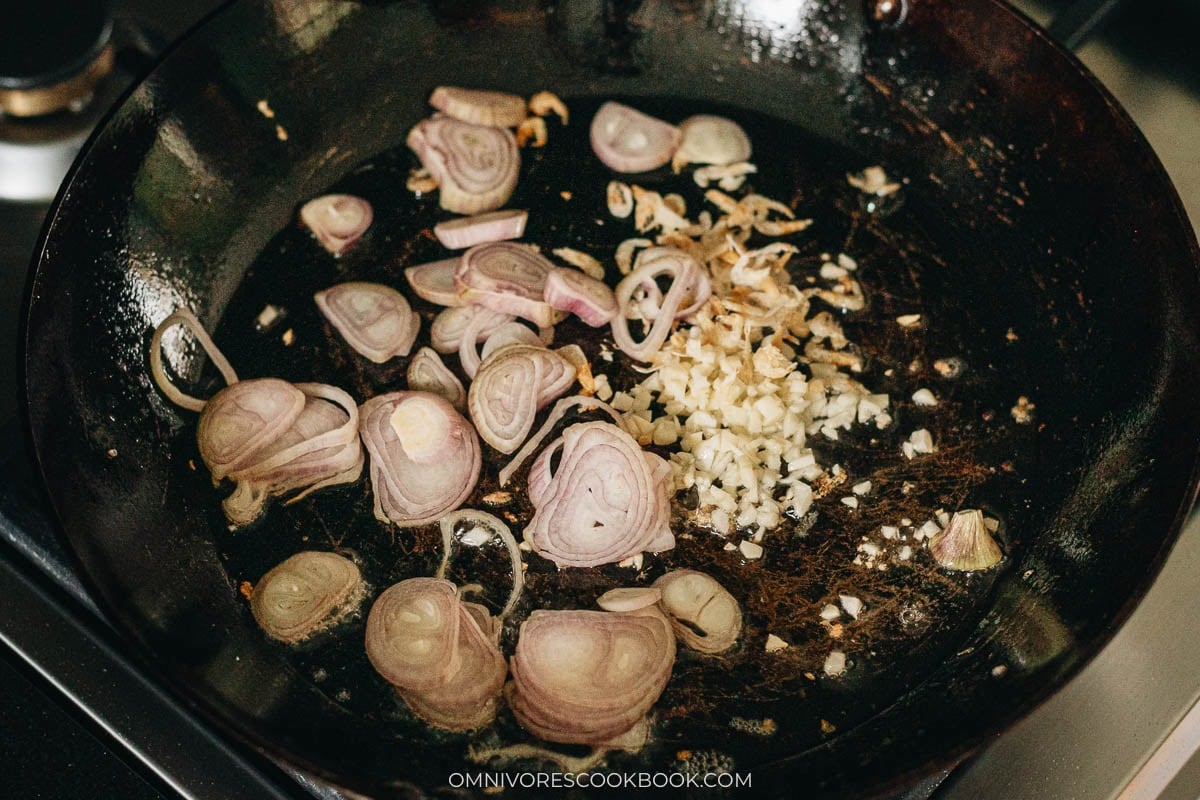 Cooking the aromatics