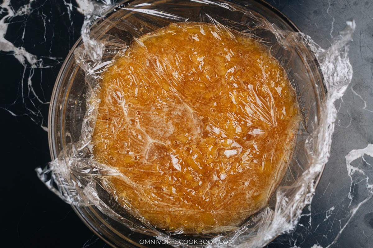 Covering with plastic wrap