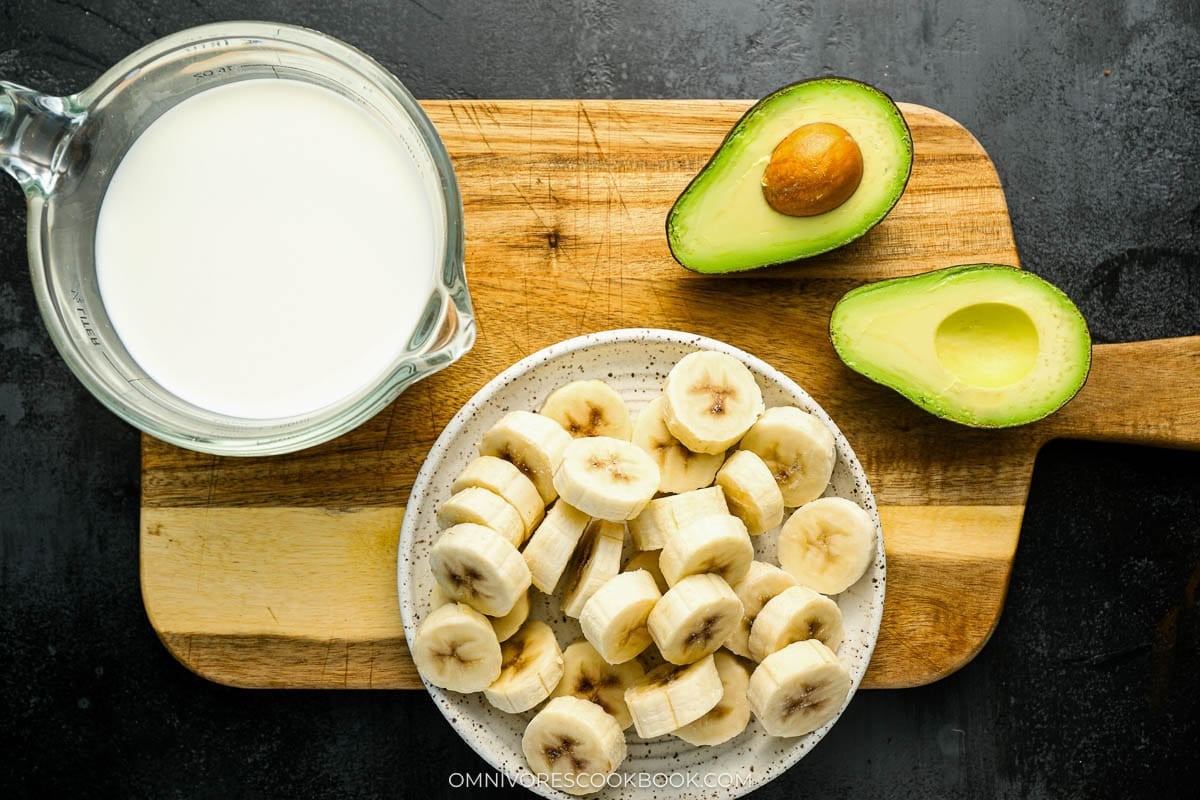 Ingredients for making avocado smoothie