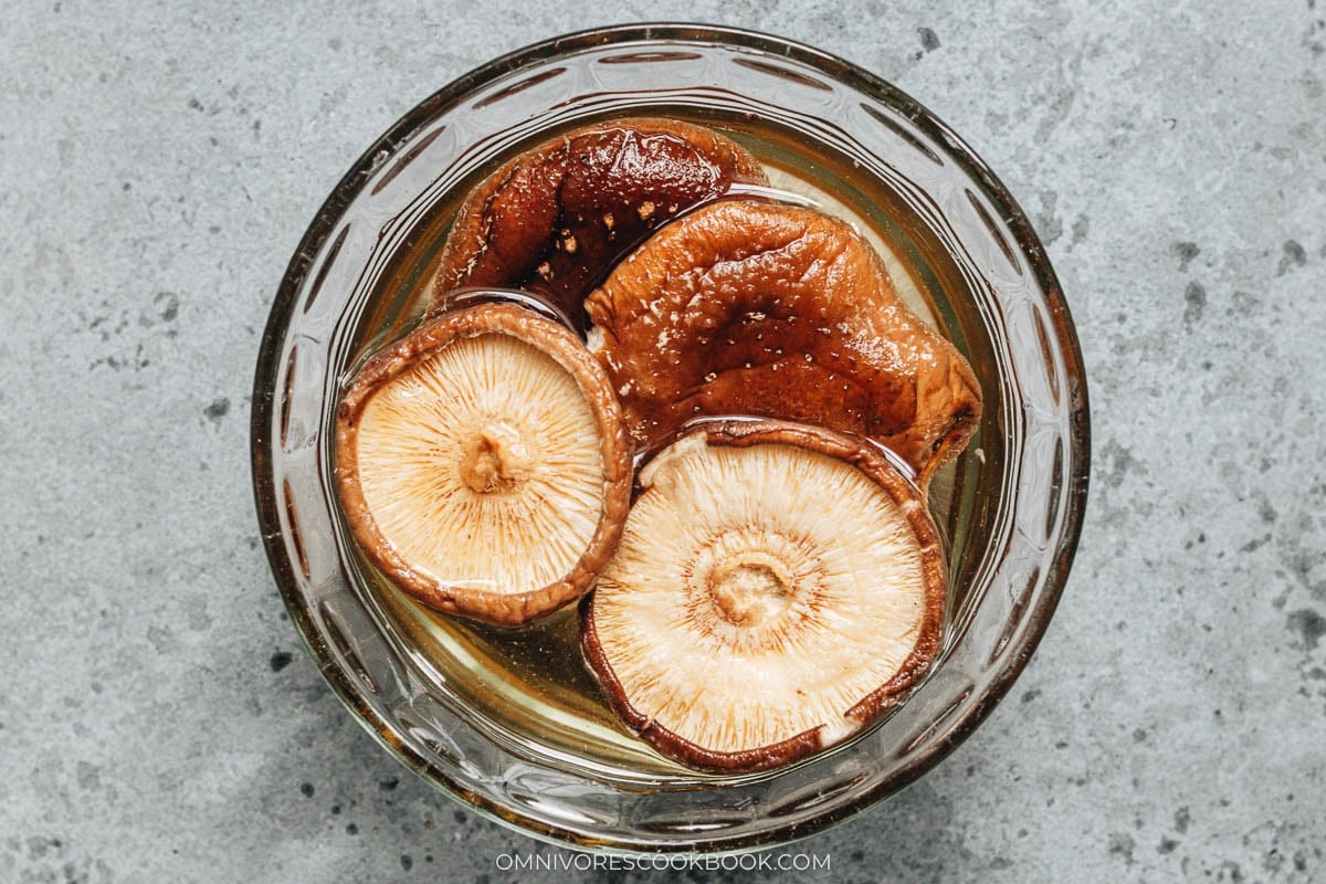 Soaking the shiitakes in a bowl
