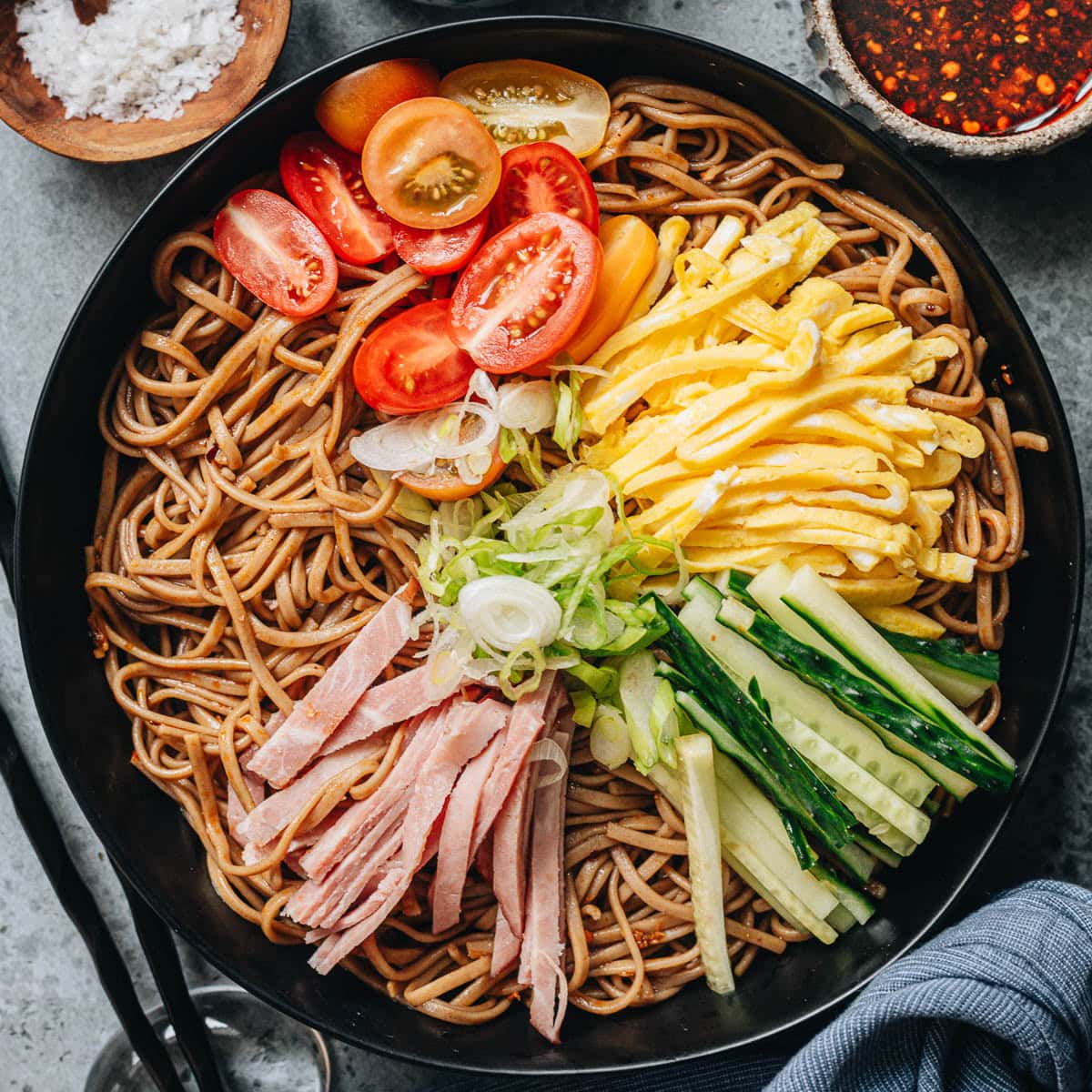 Chinese Buckwheat Noodle Salad (凉拌荞麦面, Cold Soba)