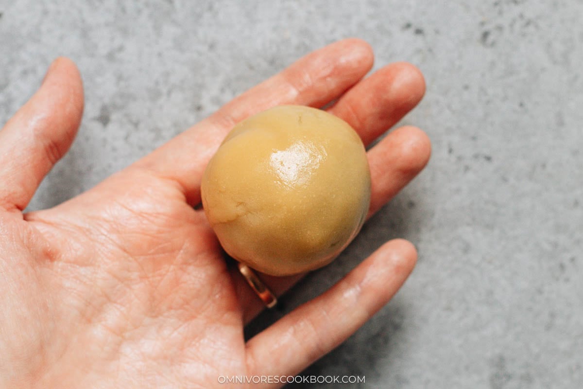 Assembled mooncake before molding