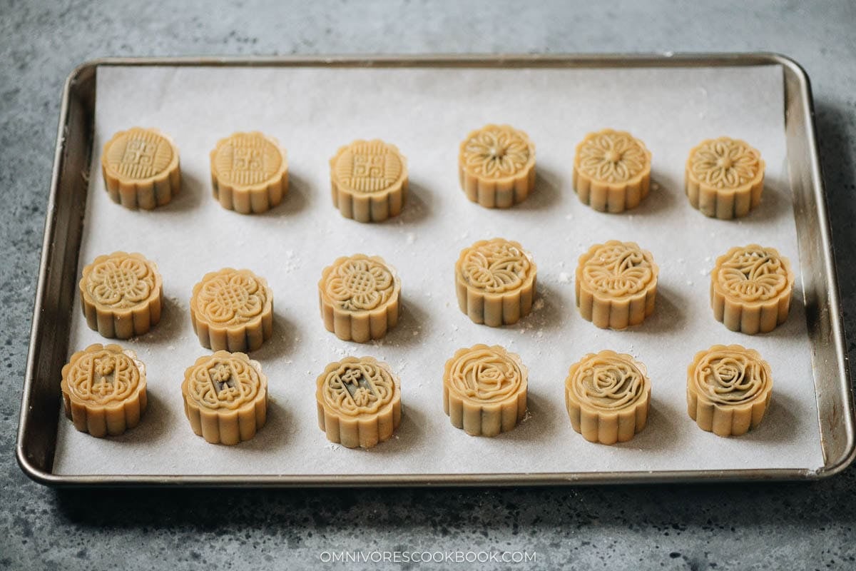 Molded mooncake before baking