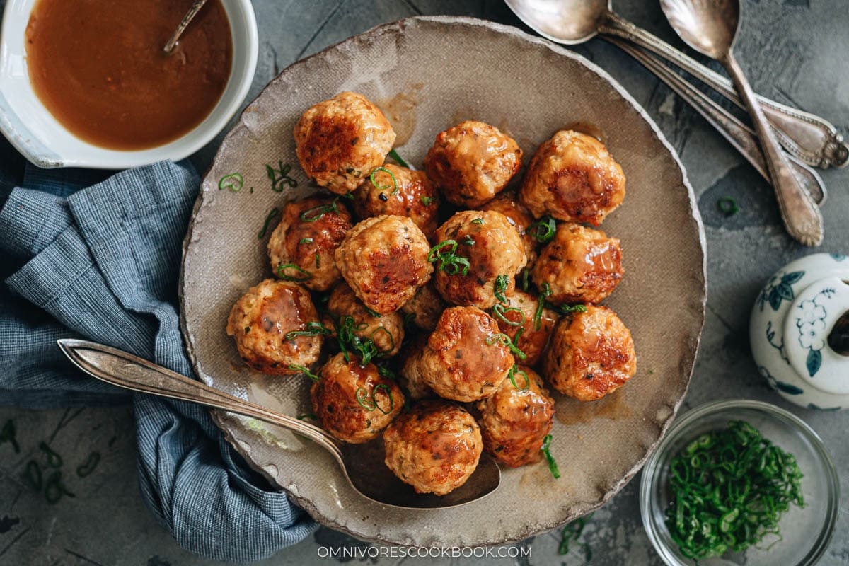 Finished Instant Pot meatballs