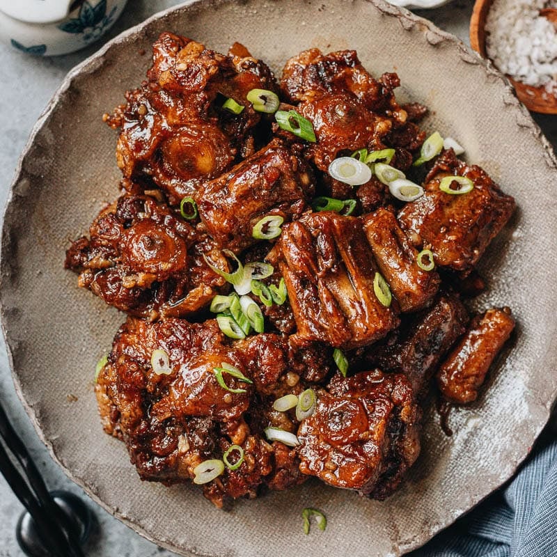 Chinese Braised Oxtail (红烧牛尾)