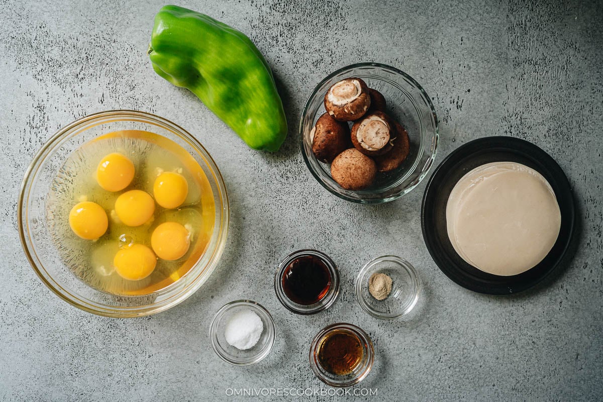 Ingredients for making egg and pepper dumplings