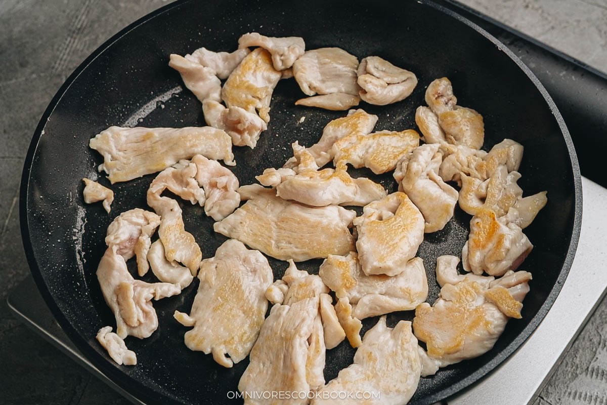 Shacha Chicken (沙茶炒鸡)