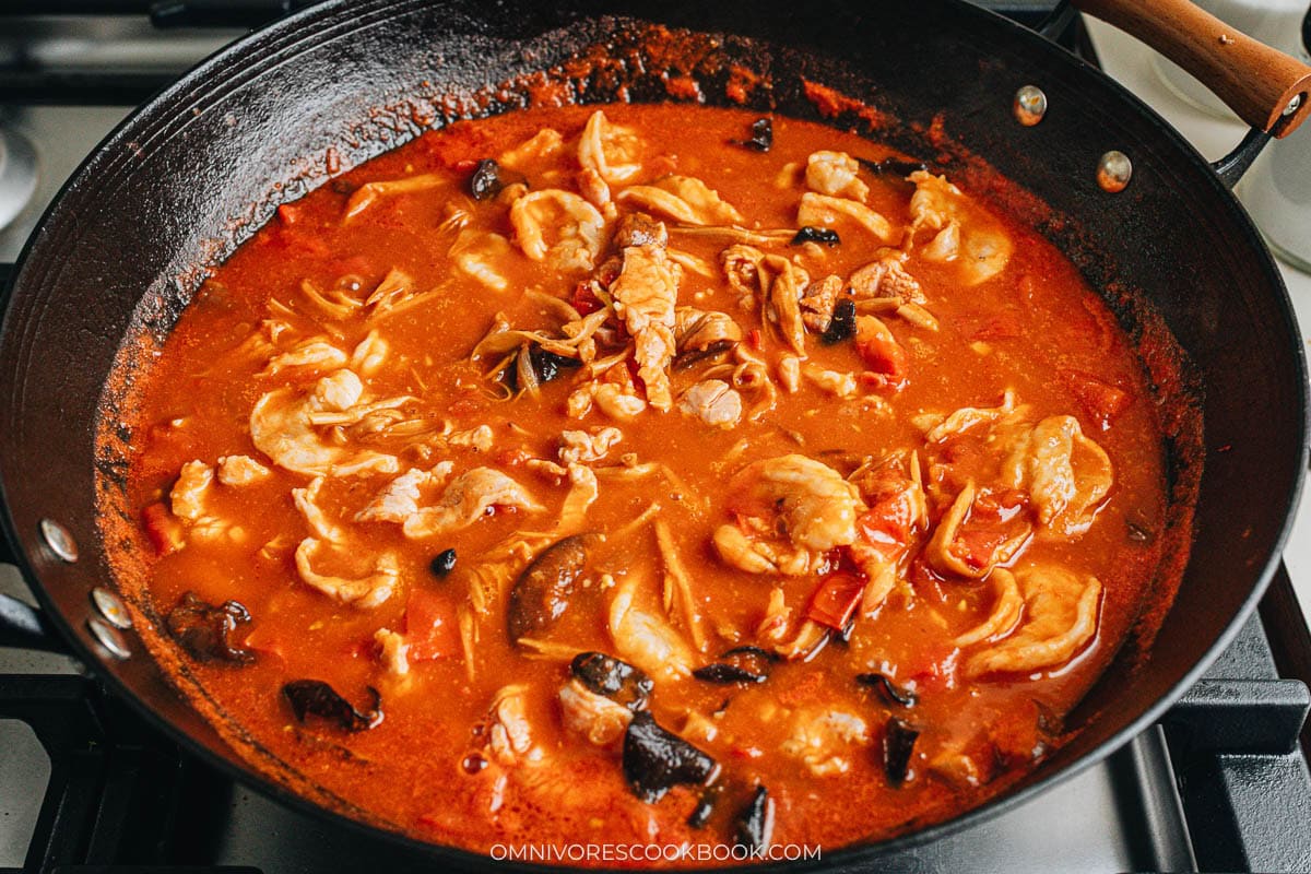 Chinese Noodle Sauce (Da Lu Mian, 打卤面)